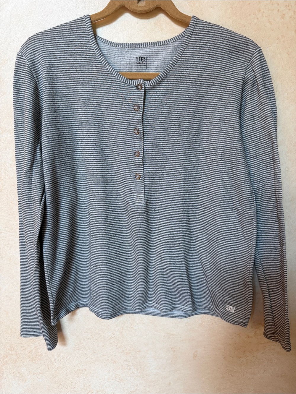 Albion Men's Gray and White Striped Crewneck Henley Sweater
